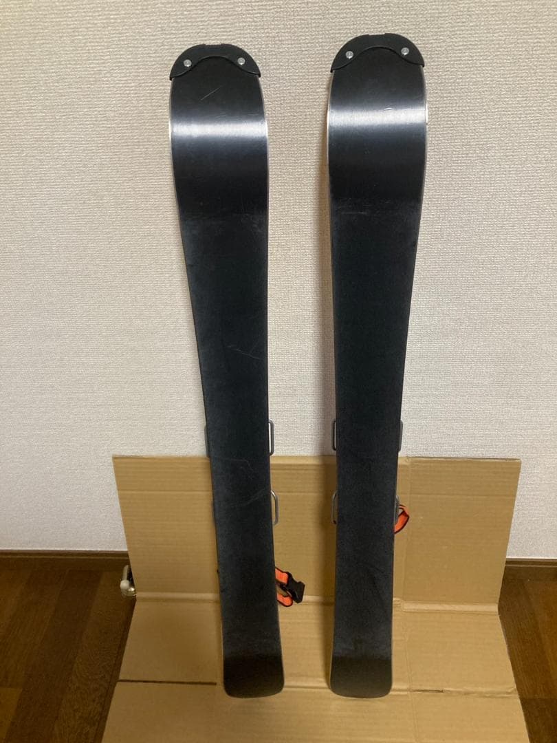 SALOMON  BLADE サロモン スノーブレード　ショートスキー