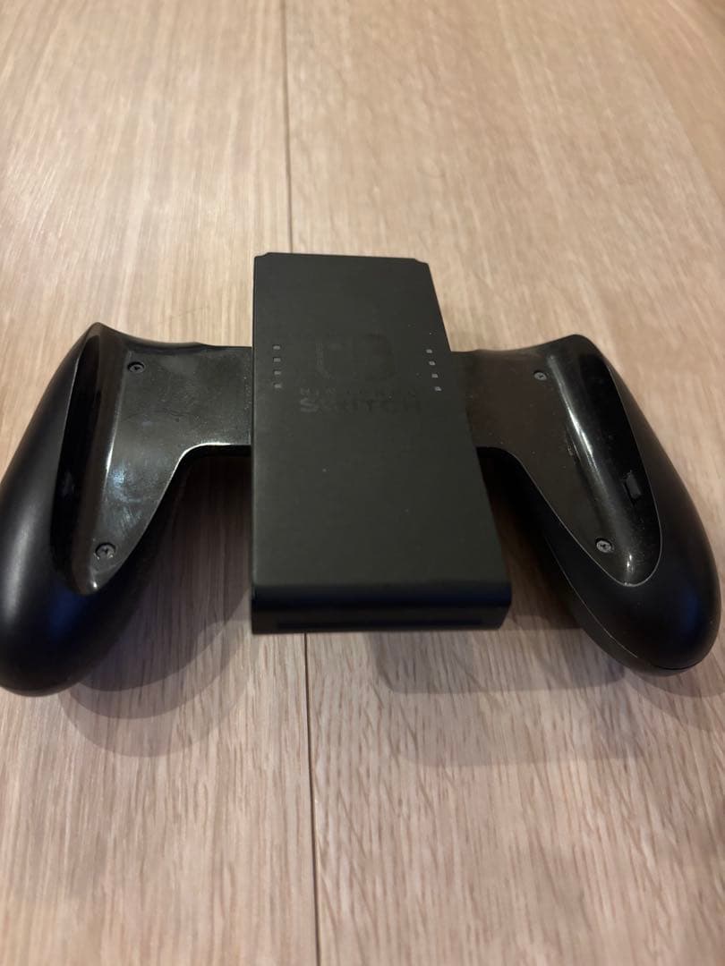 Nintendo Switch 本体 青/赤 Joy-Con・付属品付き