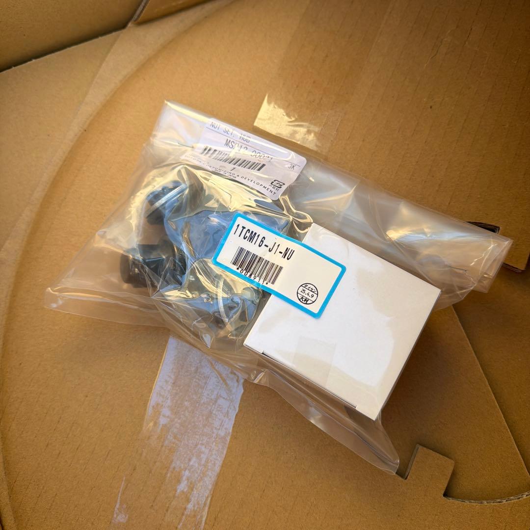 アルファード　40系　モデリスタ　20インチ ホイール　merukari