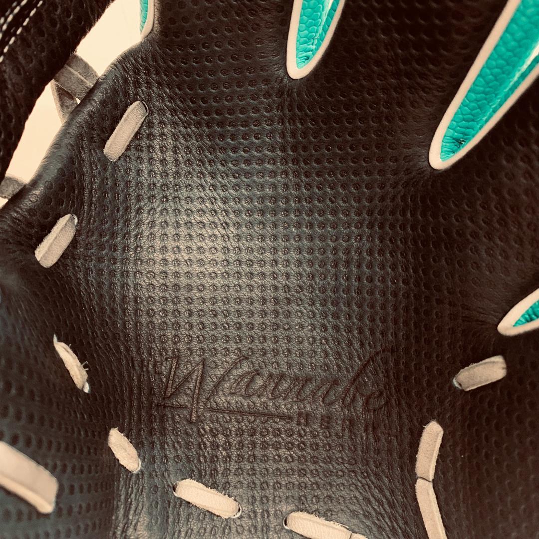 限定　ウイルソン　WBW103786　一般用　軟式用　内野手用　87型　型付け済