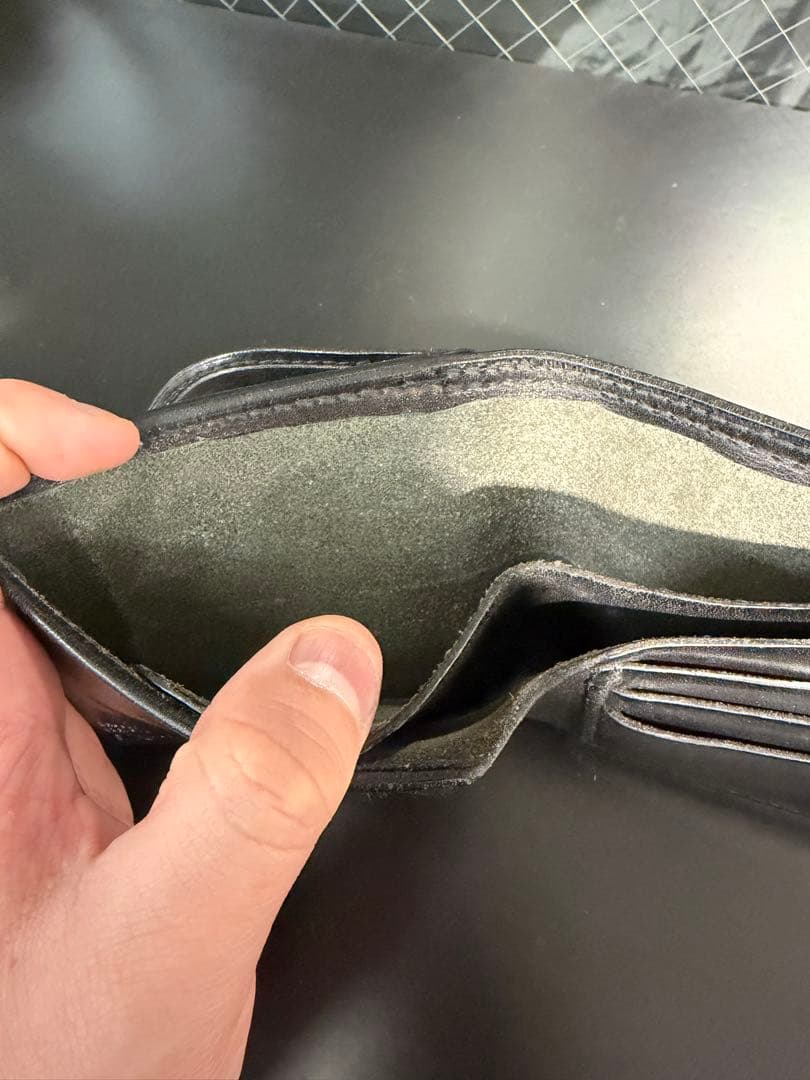 goro's ゴローズ 新型二つ折り財布(黒)