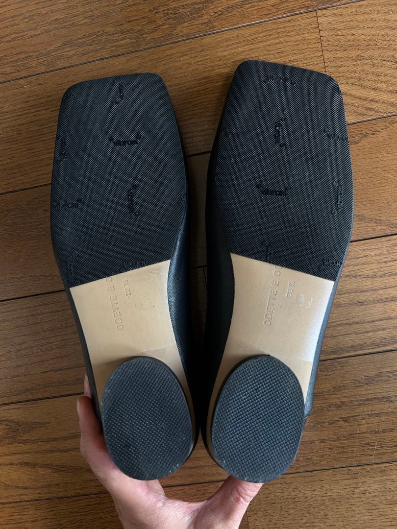 美品ODETTE E ODILE オブリークスクエアトゥフラット　22.5㎝