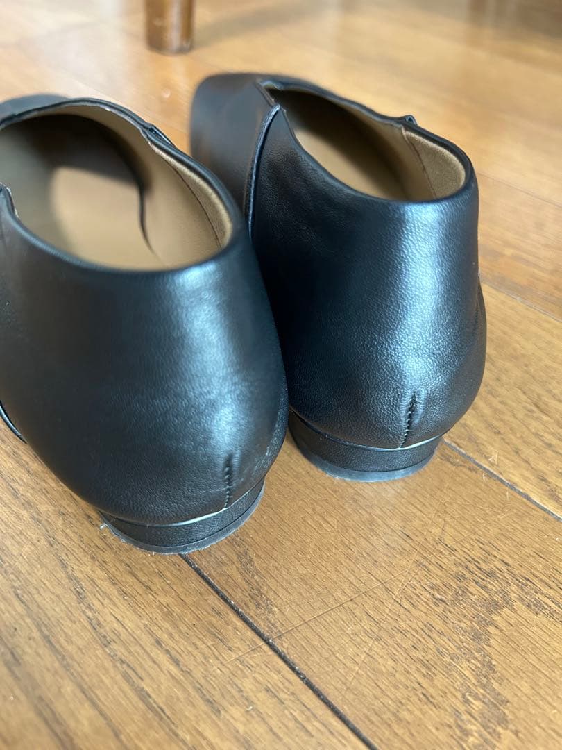 美品ODETTE E ODILE オブリークスクエアトゥフラット　22.5㎝