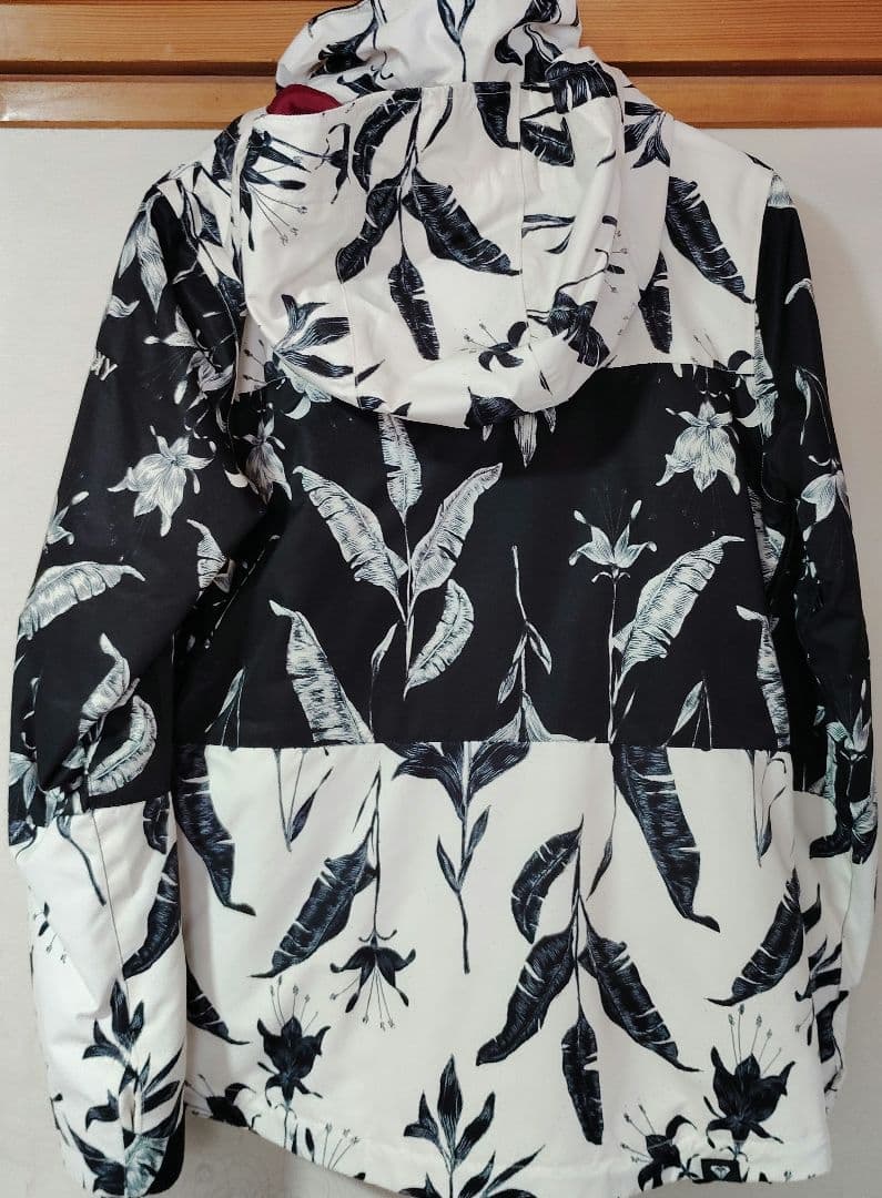 ROXY スノーボードウェア スキーウェア 白 黒 柄 Sサイズ