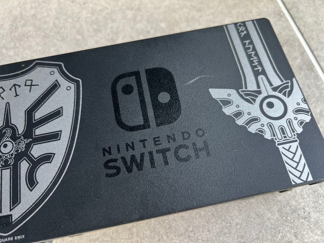 任天堂　Switch ドラクエエディション　本体