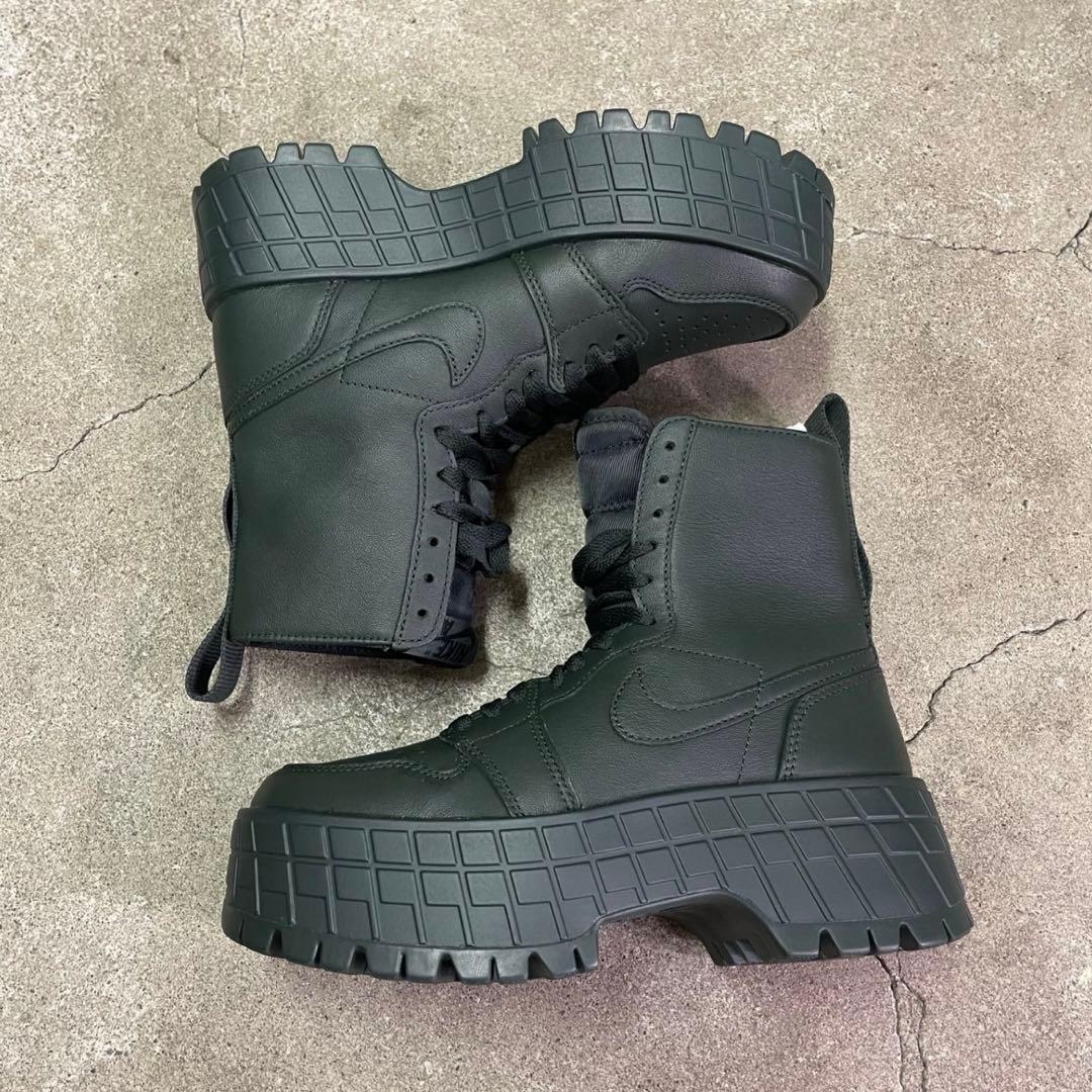 靴 Nike Women's Air Jordan 1 Brooklyn 26cm