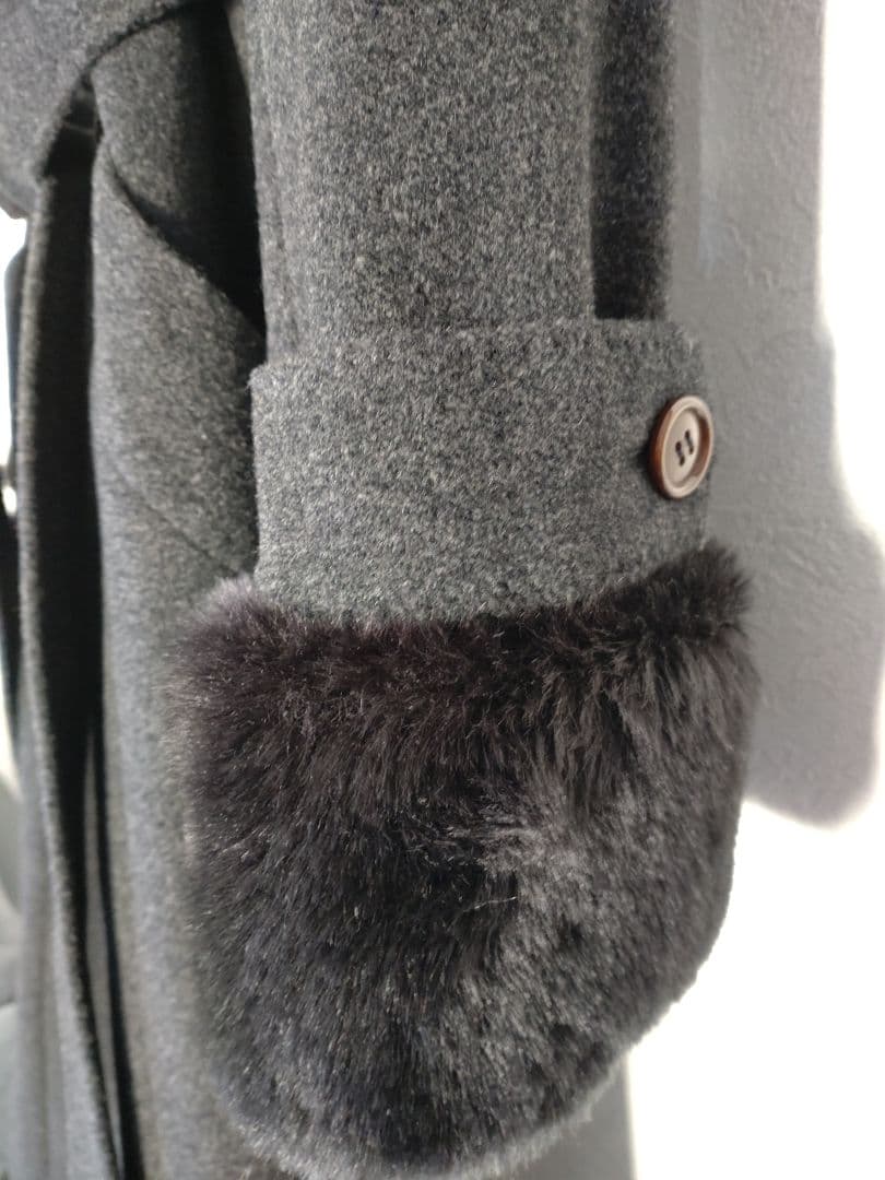 BOSCHボッシュウールダークグレー ファー付きマキシ丈ロングコートsize38