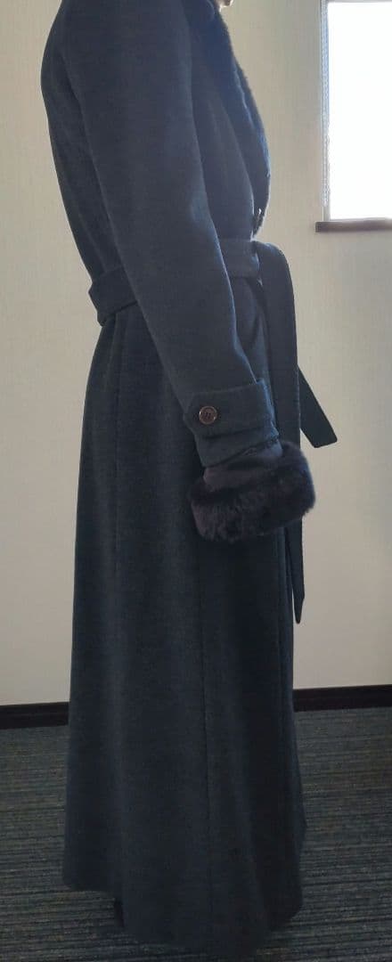 BOSCHボッシュウールダークグレー ファー付きマキシ丈ロングコートsize38