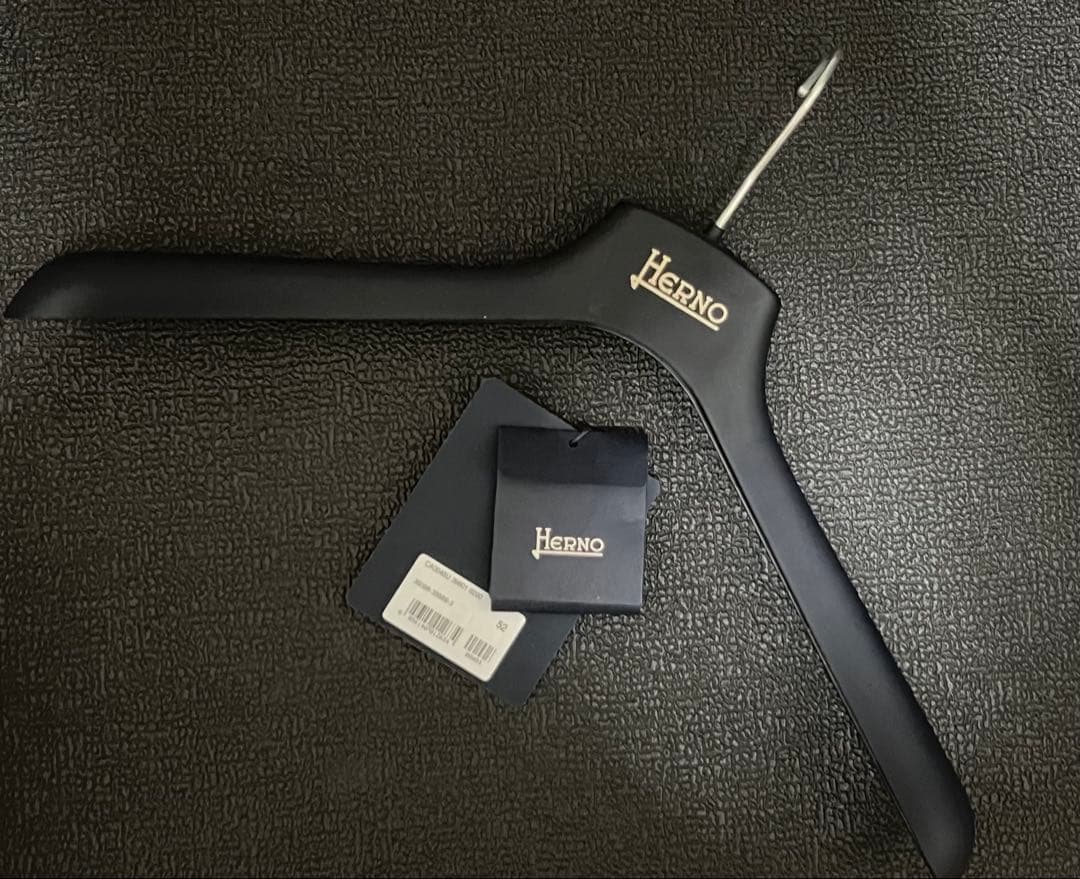 【極美品】ヘルノ HERNO ライナー付き コート／ネイビー52（XL）