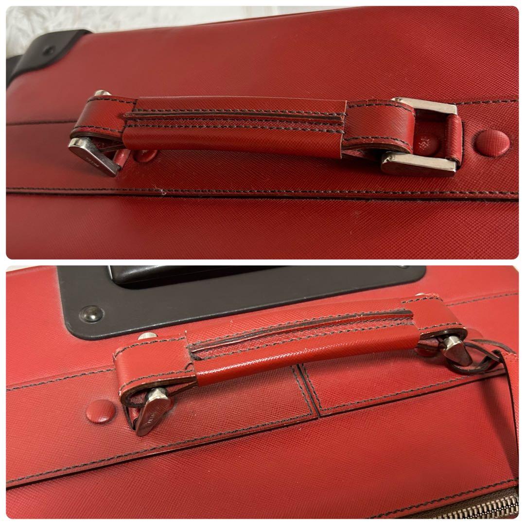 PRADA プラダ　トライアングルロゴ　キャリーケース　サフィアーノ レッド