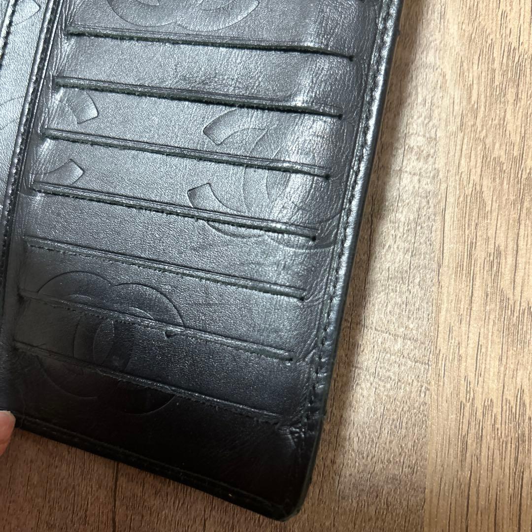 〝緊急値下げ〟 CHANEL二つ折財布