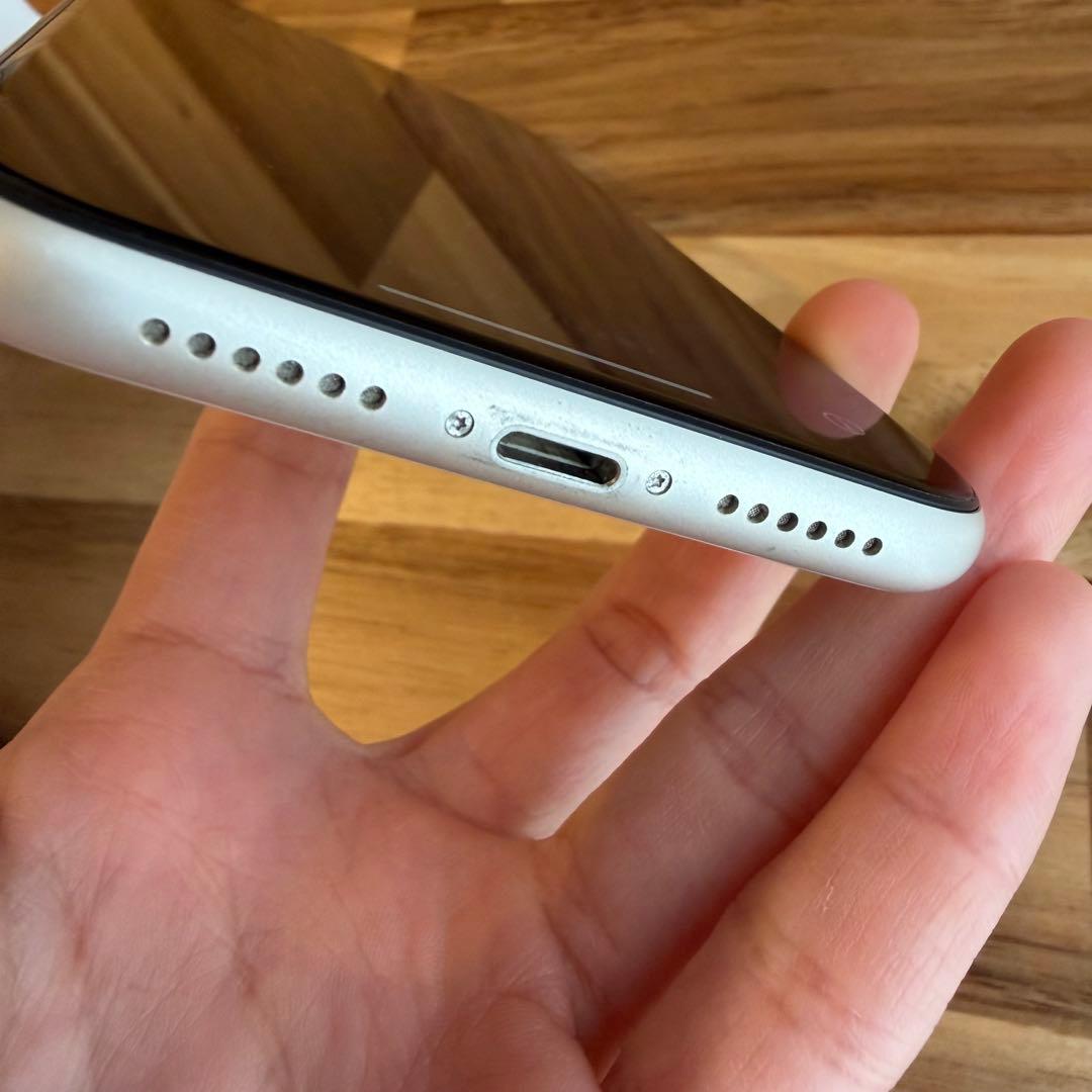 猫*様 iphone11（ホワイト128GB） ※simフリー・箱あり