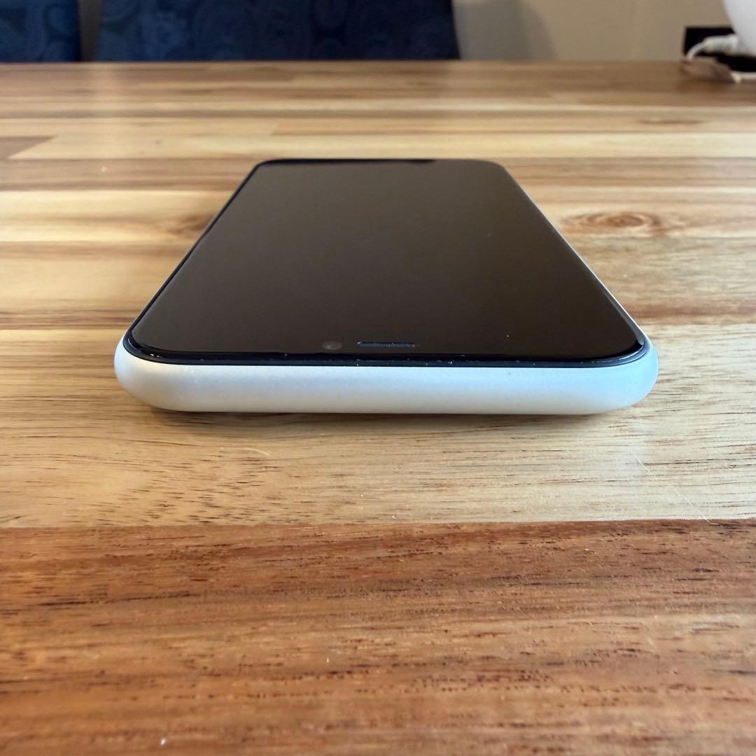 猫*様 iphone11（ホワイト128GB） ※simフリー・箱あり