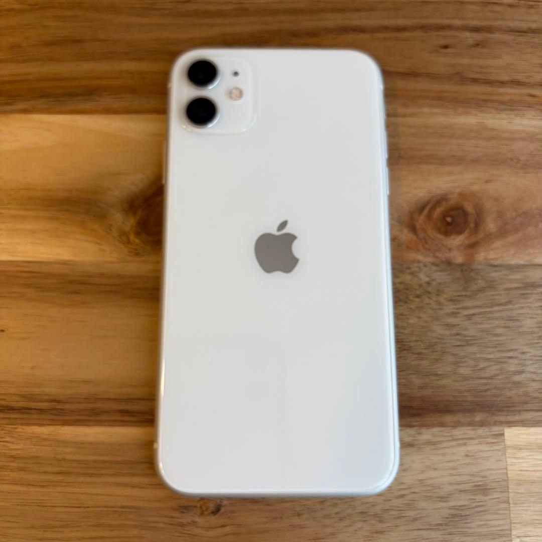 猫*様 iphone11（ホワイト128GB） ※simフリー・箱あり