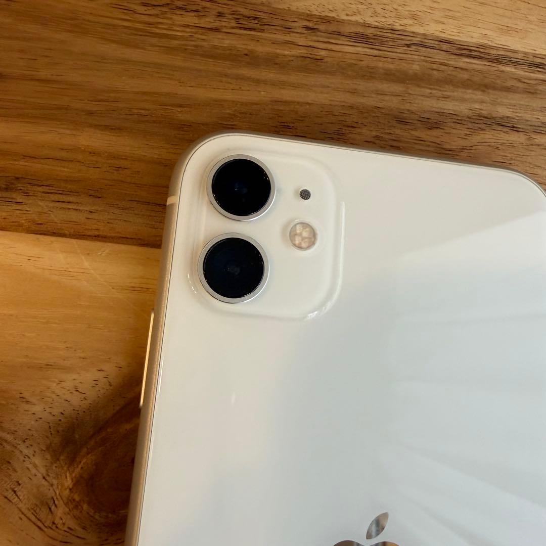 猫*様 iphone11（ホワイト128GB） ※simフリー・箱あり