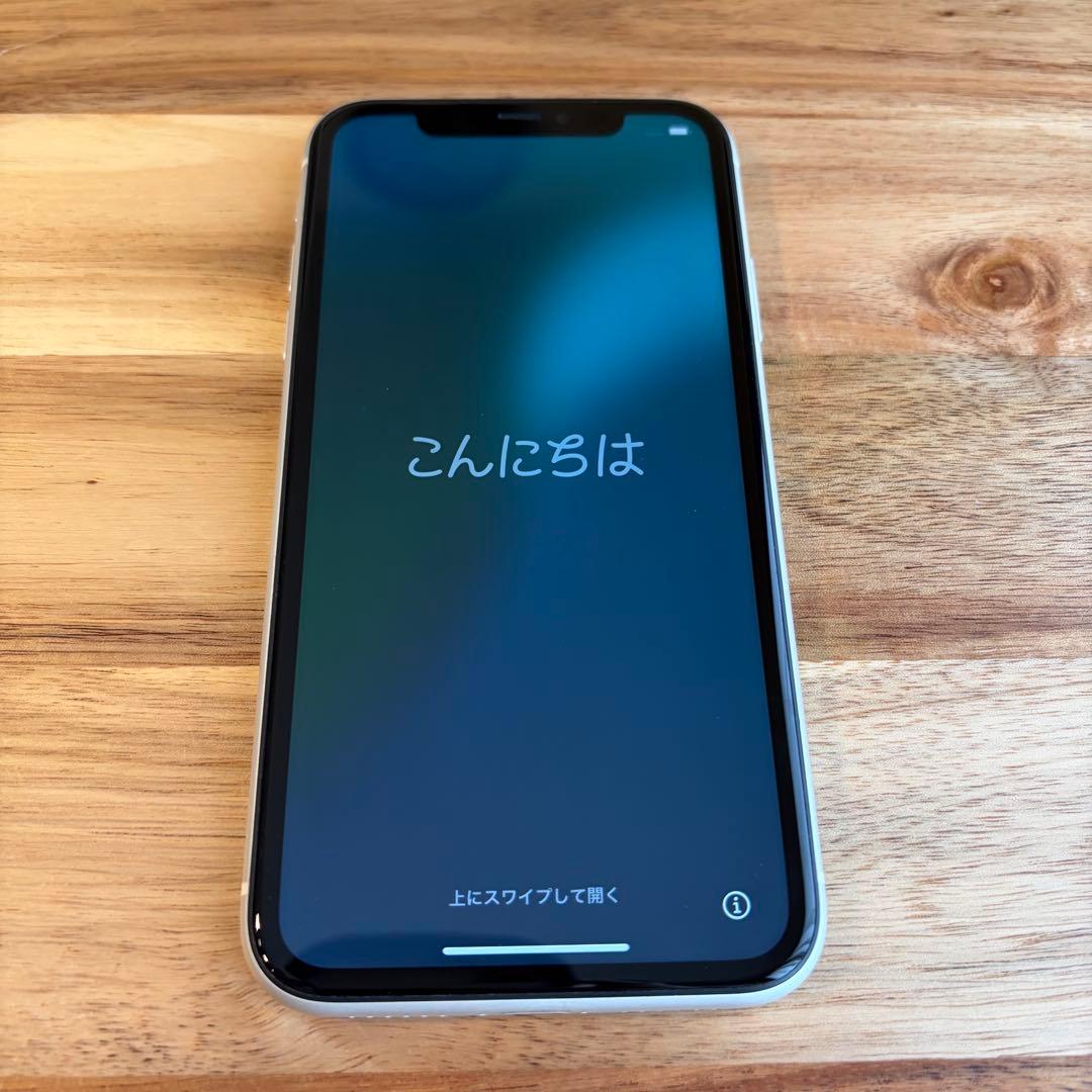 猫*様 iphone11（ホワイト128GB） ※simフリー・箱あり