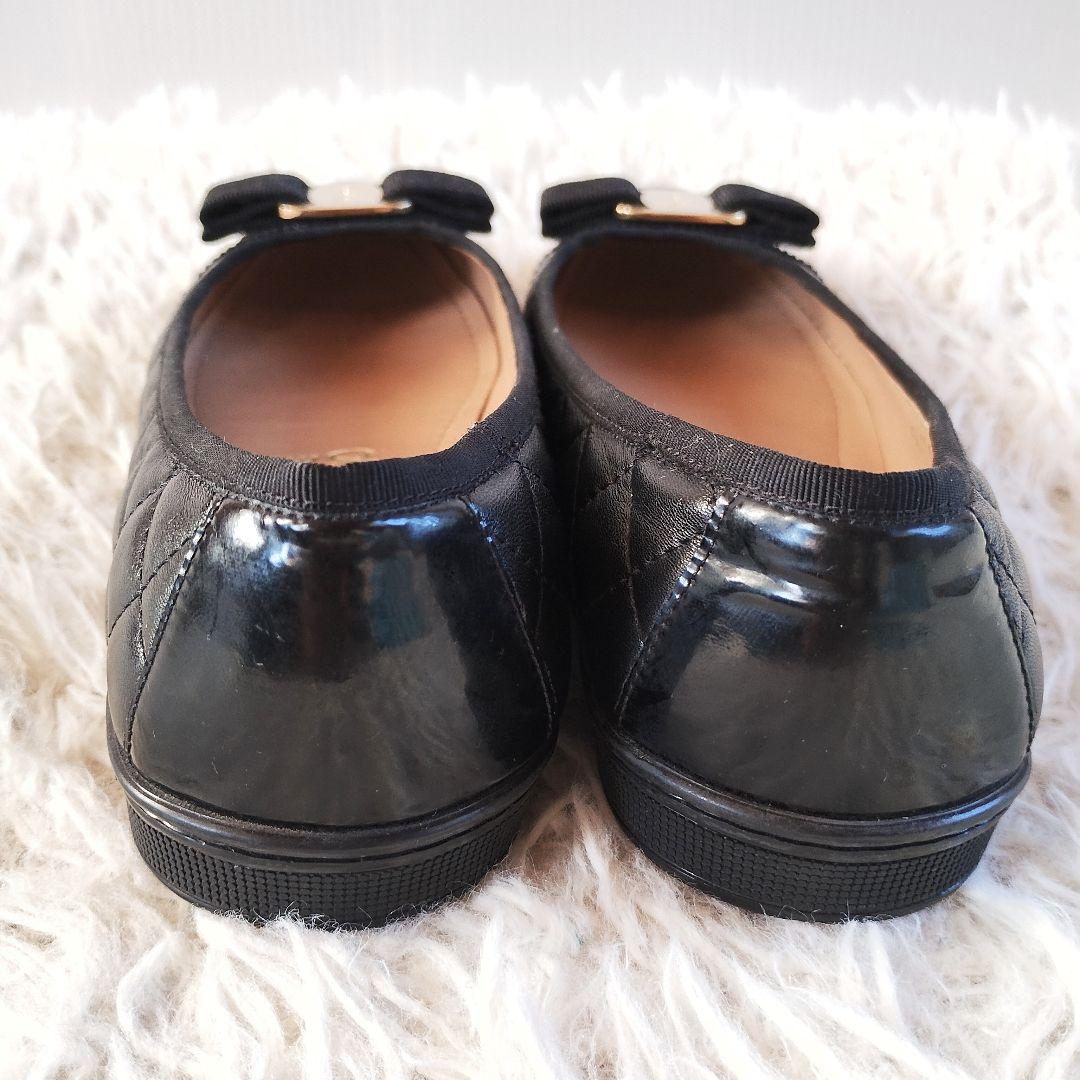 美品◎ フェラガモ ルフィナ 5.5 フラット ヴァラ キルティング 黒