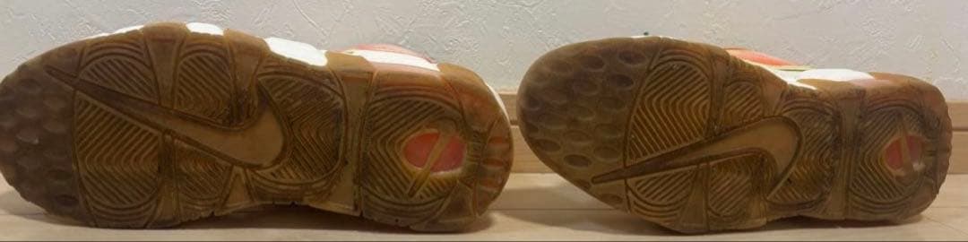 FB7702-100 NIKE モアアップテンポ 23.5cm GS モアテン