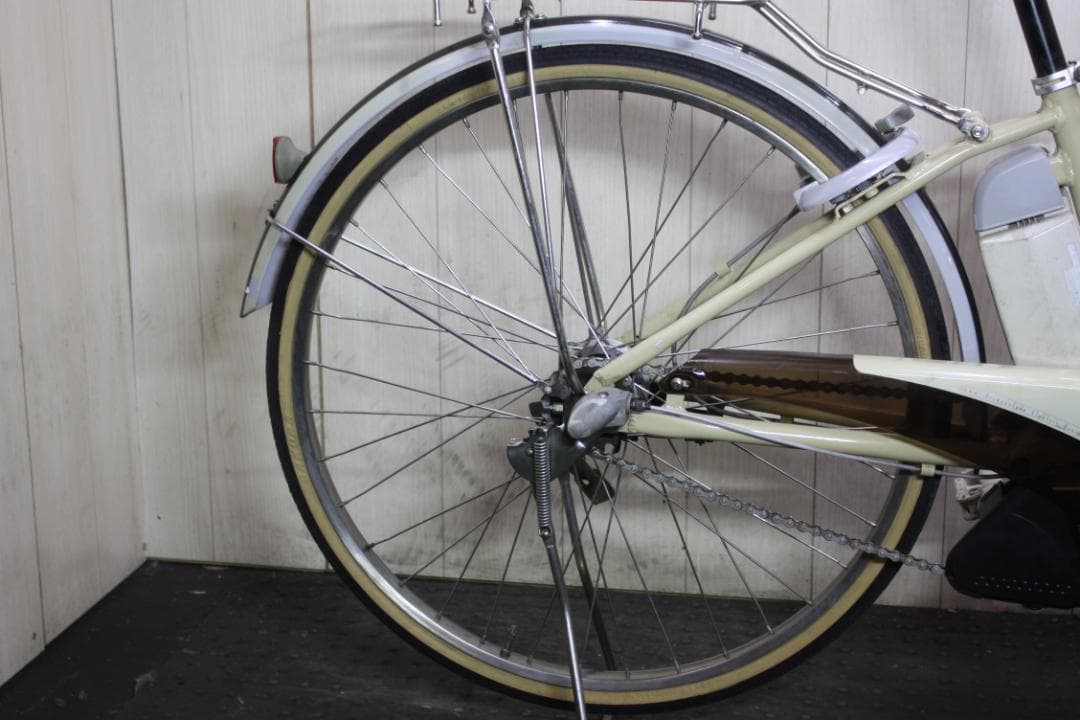 ブリヂストンアシスタA6L30 大容量8.1AH 26インチ 3段 LED