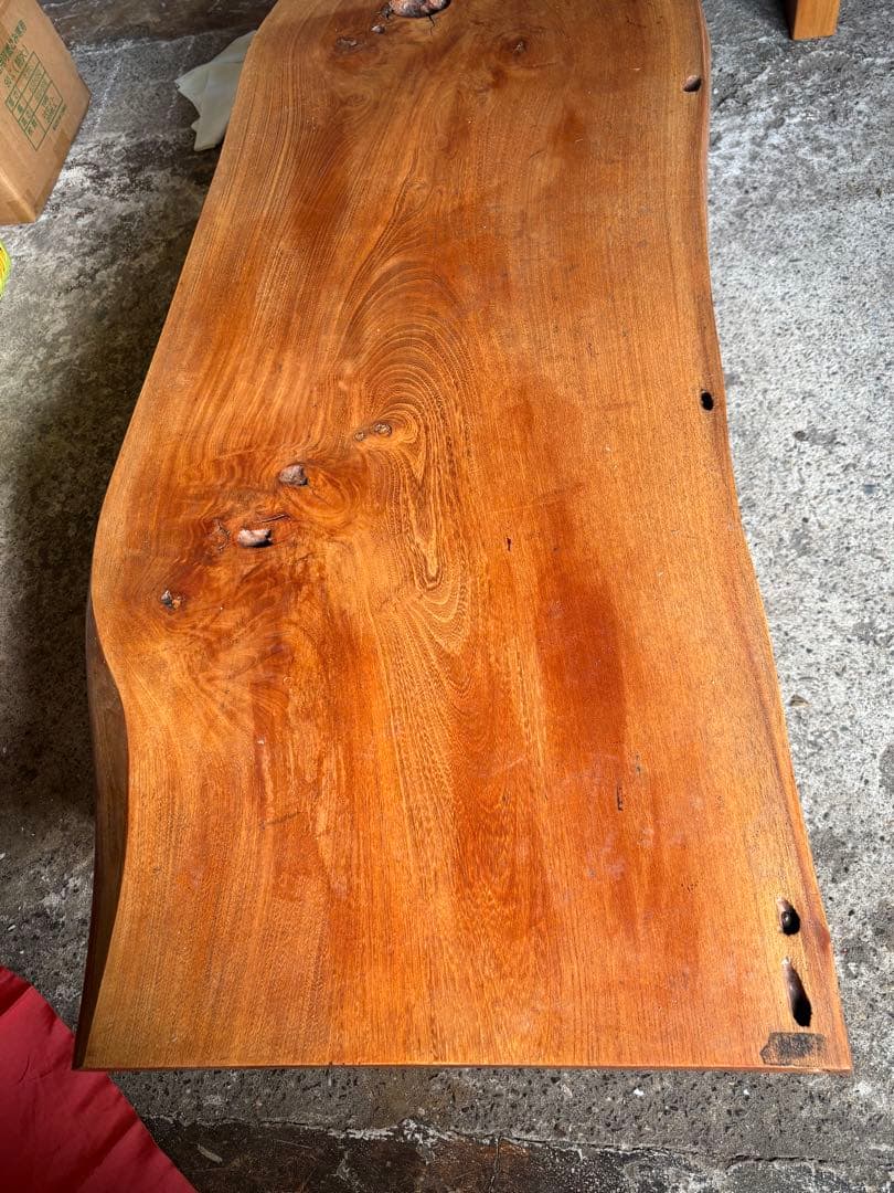 ⭐︎大特価！値下げ⭐︎無垢材のブラウンテーブル