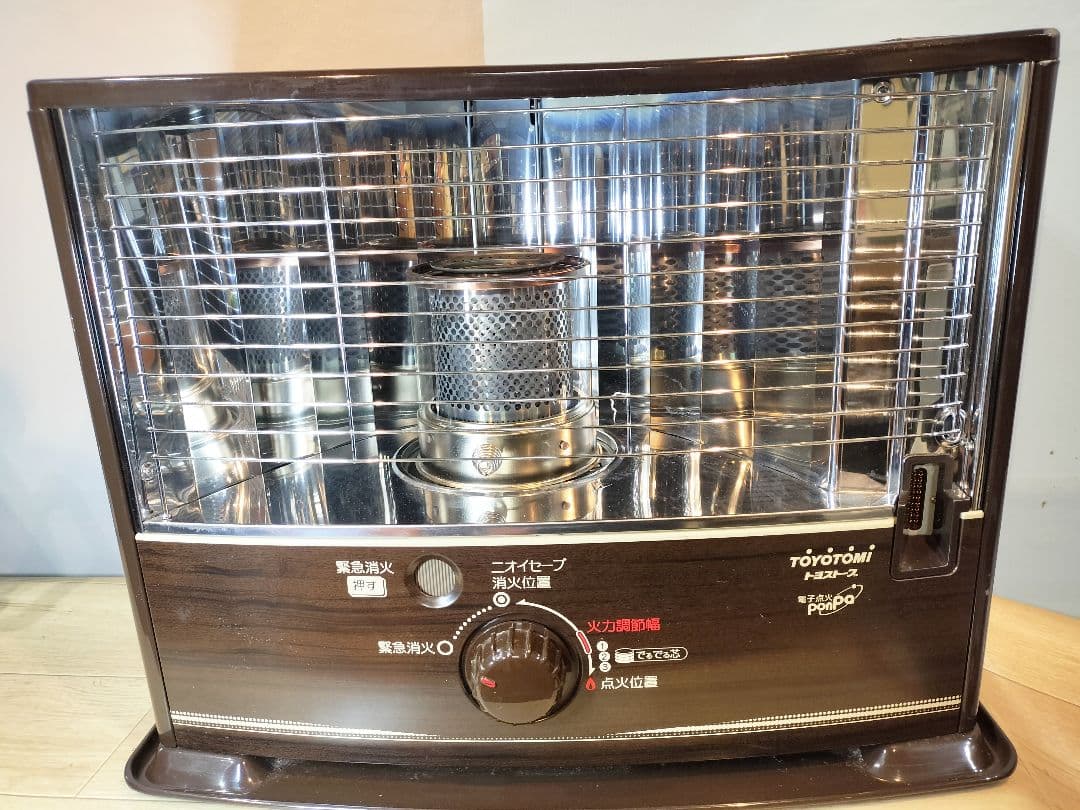 中古良品トヨトミ　石油ストーブ　RS-W290 21年製造