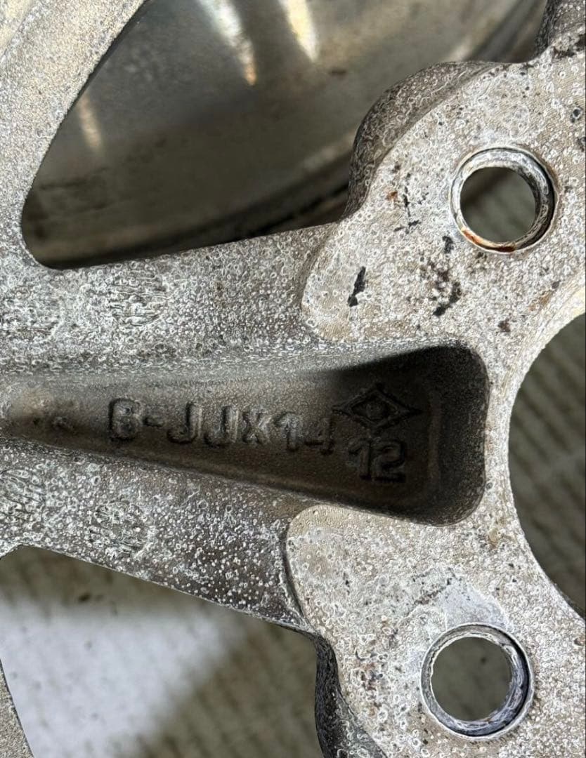 値引き　WORK EQUIＰ 14インチ 6J +12 PCD114.3 4本