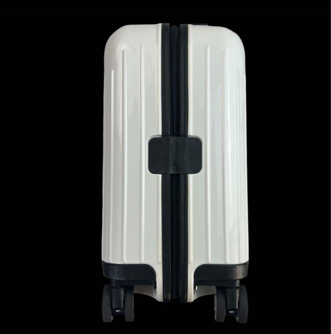 RIMOWA リモワ サルサエアー 4輪 ホワイト 22L 美品
