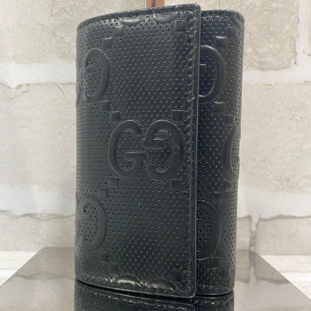 美品⭐︎グッチ　GG柄　エンボス　6連キーケース　キーリング　黒　ビッグロゴ