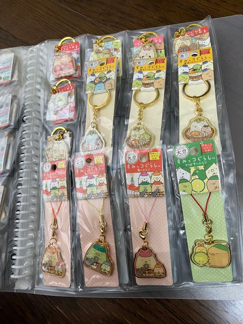 すみっコぐらし　ご当地キーホルダー　98個