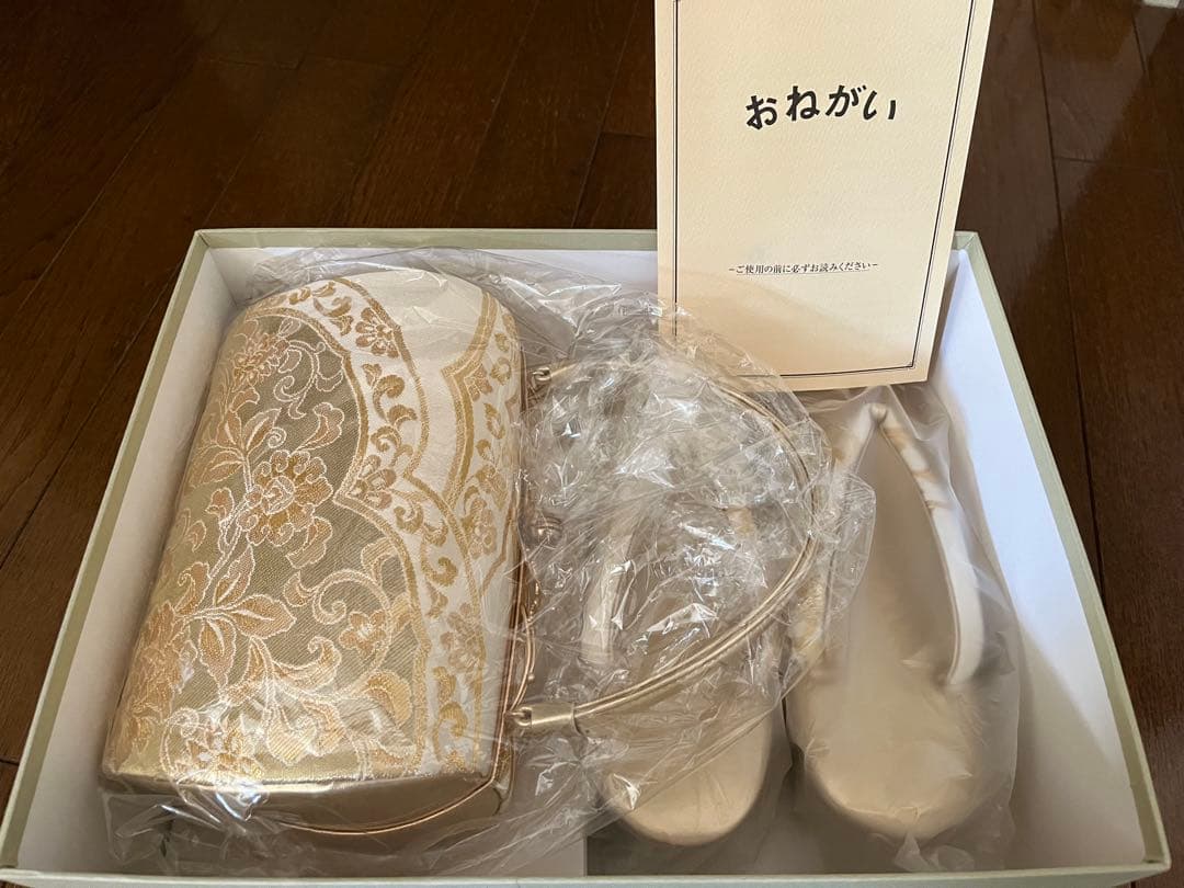 さらに値下げしました 和装用バッグと草履のセット ゴールド