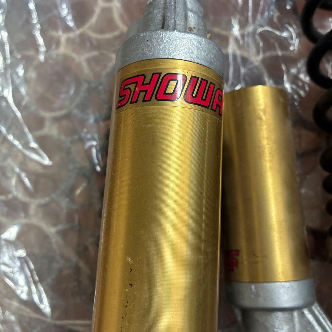 す*ん様 SHOWA サスペンション 2個セット