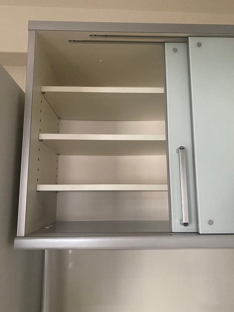 1/25までの出品です。綾野製作所　ホワイトキッチンカウンター スライド扉付き