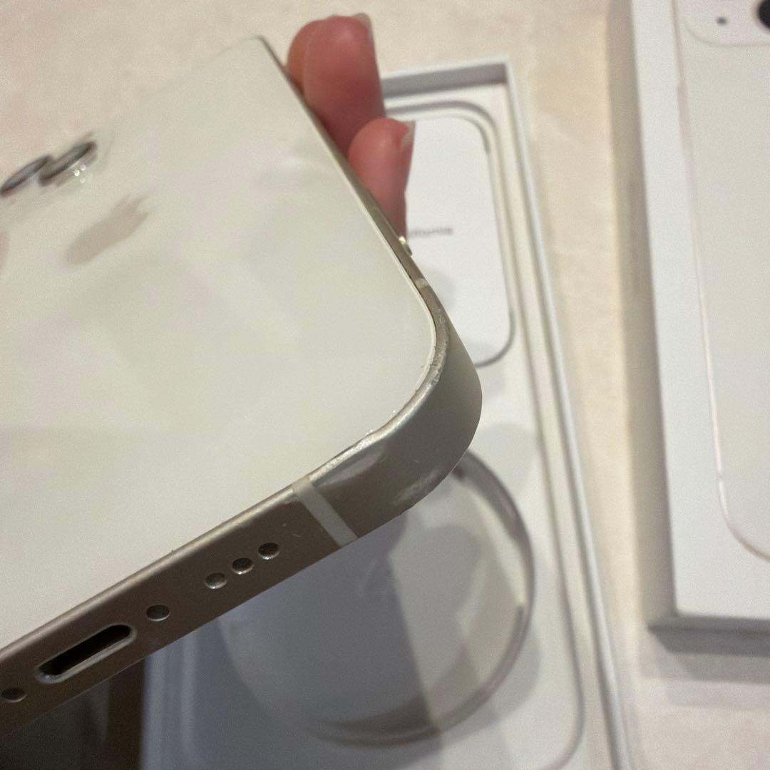 Apple iPhone 13 128GB ホワイト 本体 背面割れ