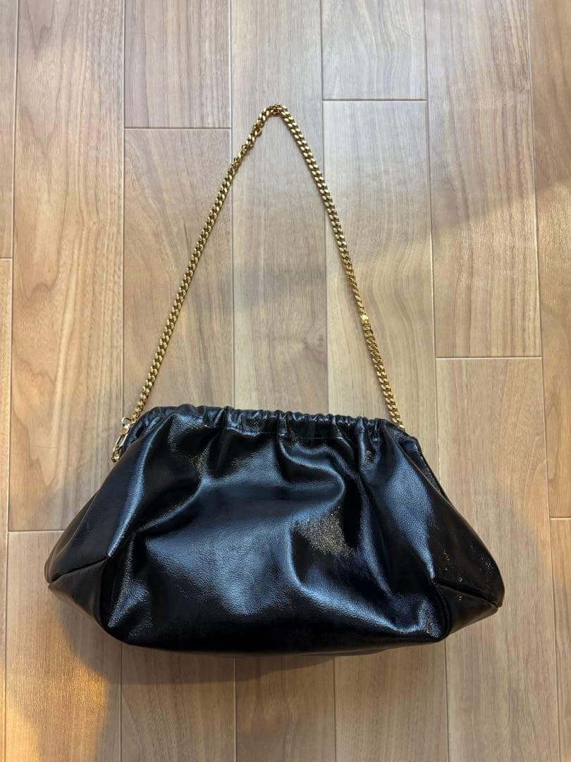 BRENTELLA 2WAY チェーンクラッチバッグ レザー ブラック×ゴールド