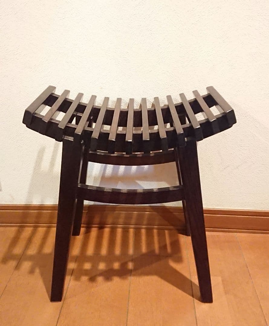 楡無垢材 格子スツール 黒 和モダン アンティーク 椅子 腰掛け 飾り台 天然木