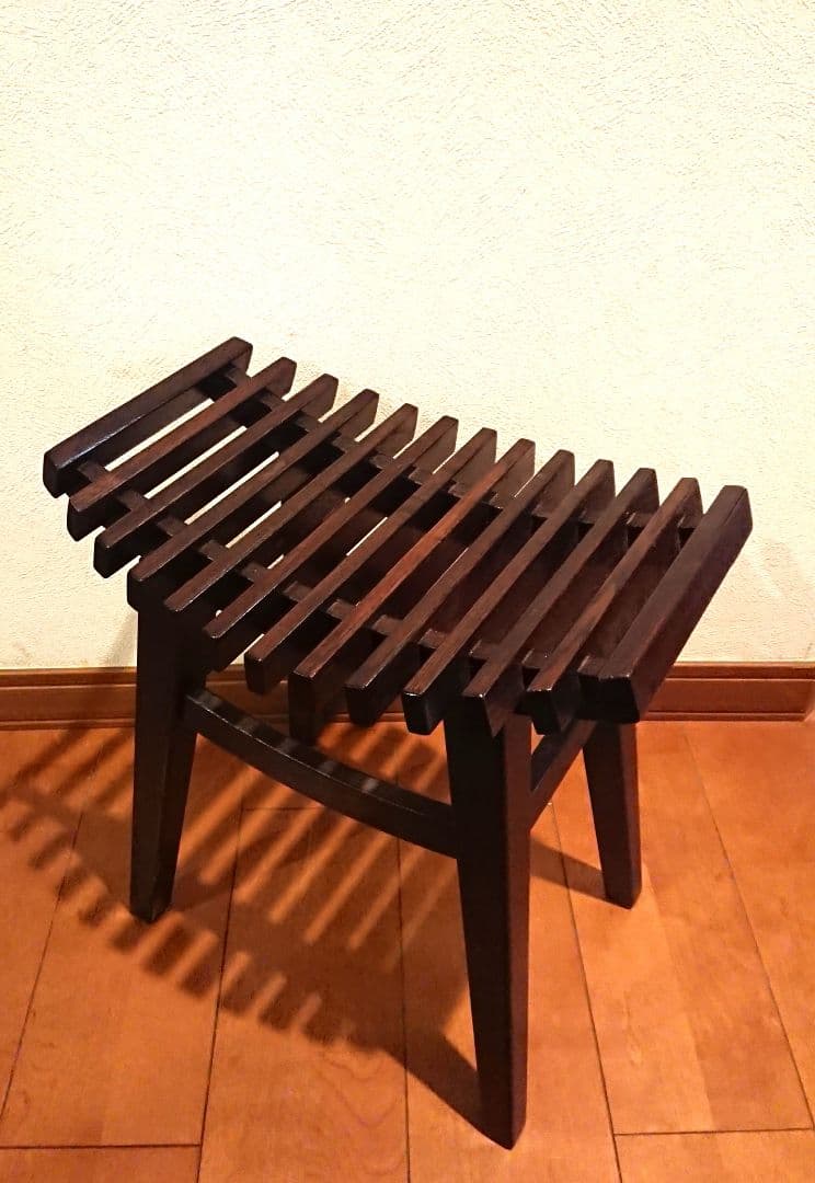 楡無垢材 格子スツール 黒 和モダン アンティーク 椅子 腰掛け 飾り台 天然木