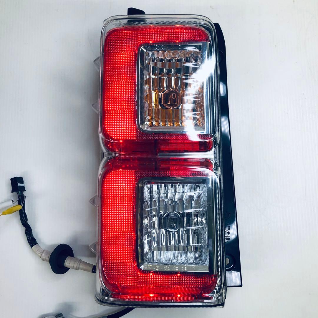 【即納】ウェイク　LA700　LA710　左テールランプ　点灯OK　ピクシスメガ