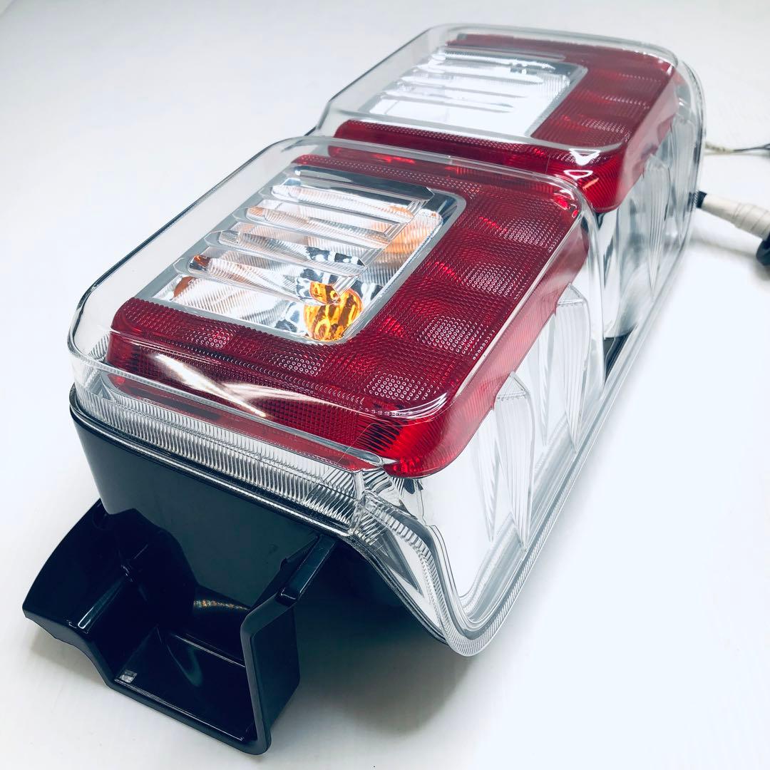 【即納】ウェイク　LA700　LA710　左テールランプ　点灯OK　ピクシスメガ