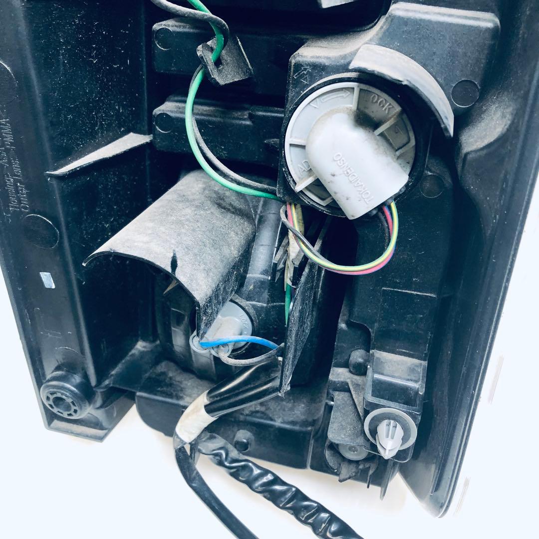 【即納】ウェイク　LA700　LA710　左テールランプ　点灯OK　ピクシスメガ