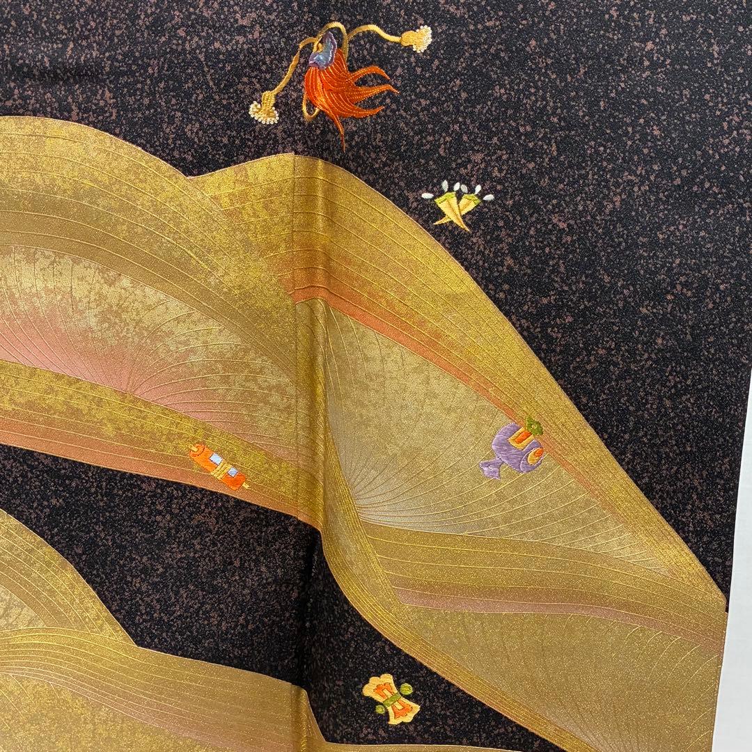 D178 訪問着　宝尽くし　総刺繍　金彩　正絹　着物　袷　極美品