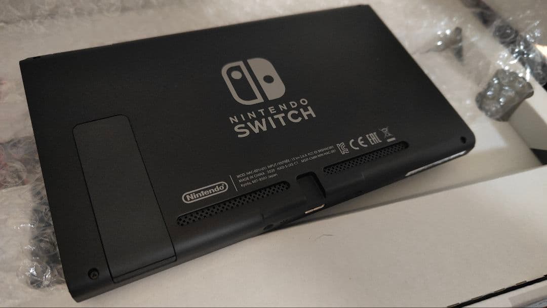 Nintendo Switch 本体 青と赤Joy-Con