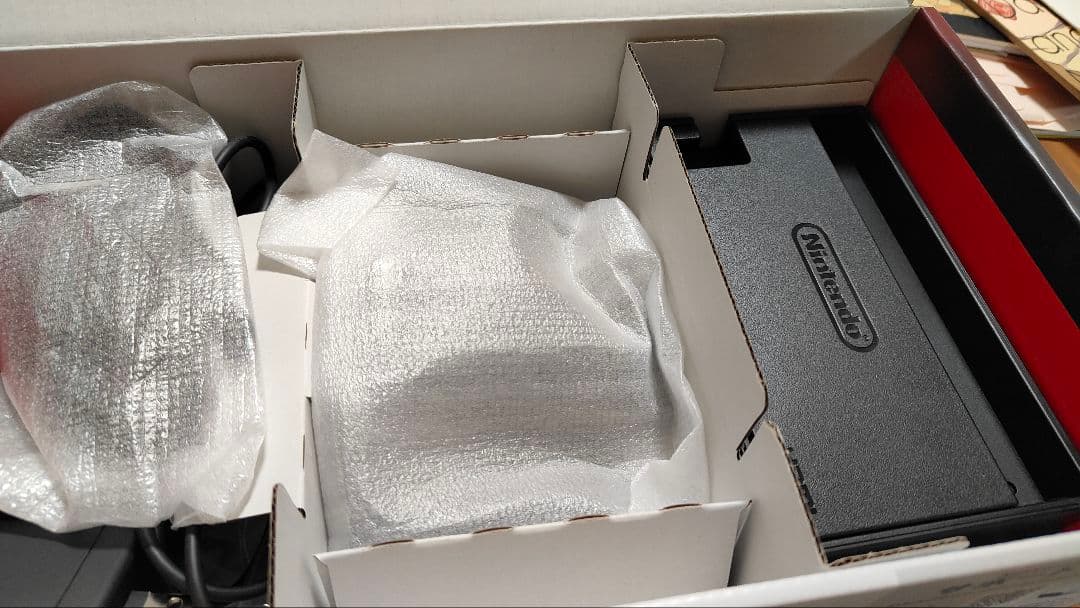 Nintendo Switch 本体 青と赤Joy-Con