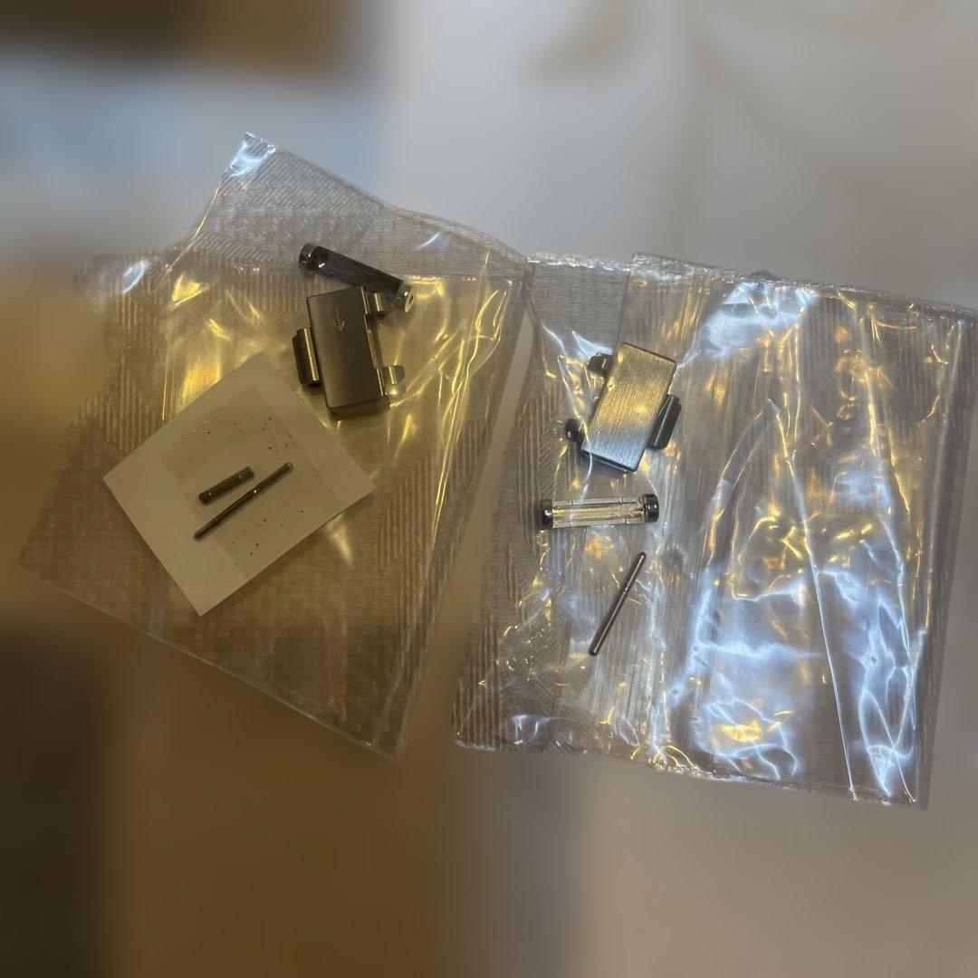 シルバー ステンレススチール クォーツ腕時計