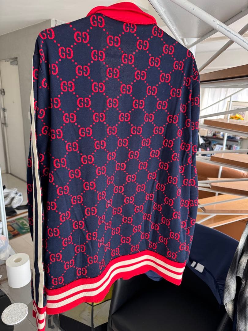 らいと GUCCI XL GGロゴ ジャージ ネイビー✖️レッド