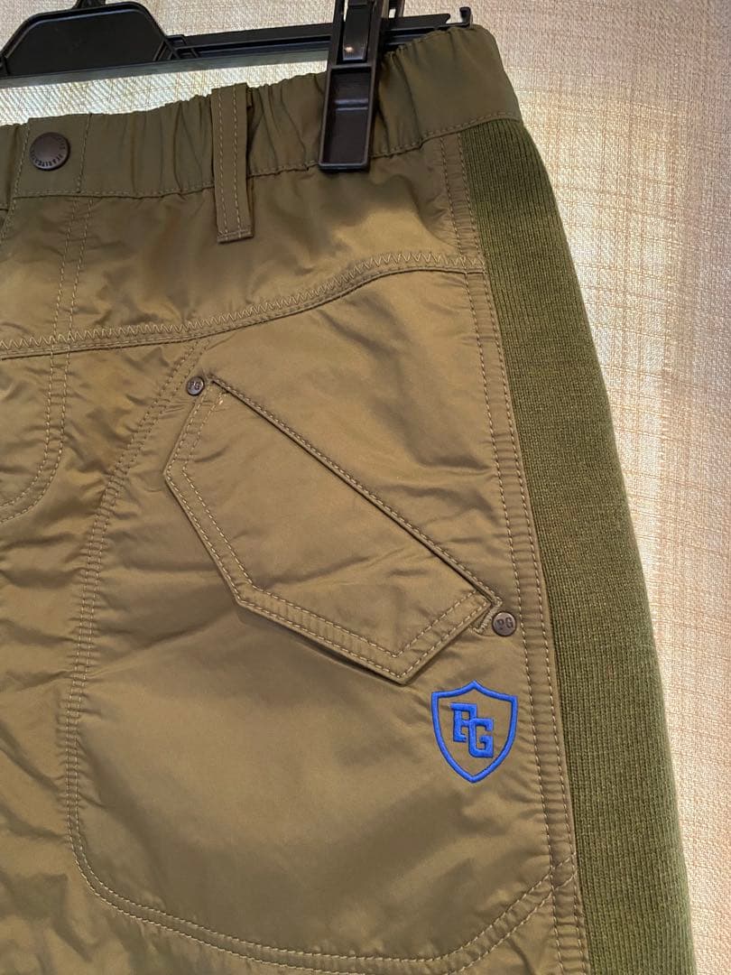 お専用✨新品未使用PGオリーブ色スカート冬用ニットとポリエステル素材の少し綿入り