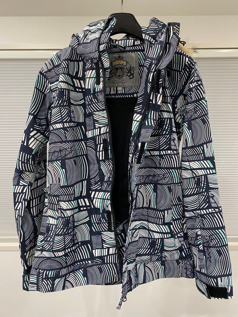 SCAPE レディース　スノボウェア　Mサイズ