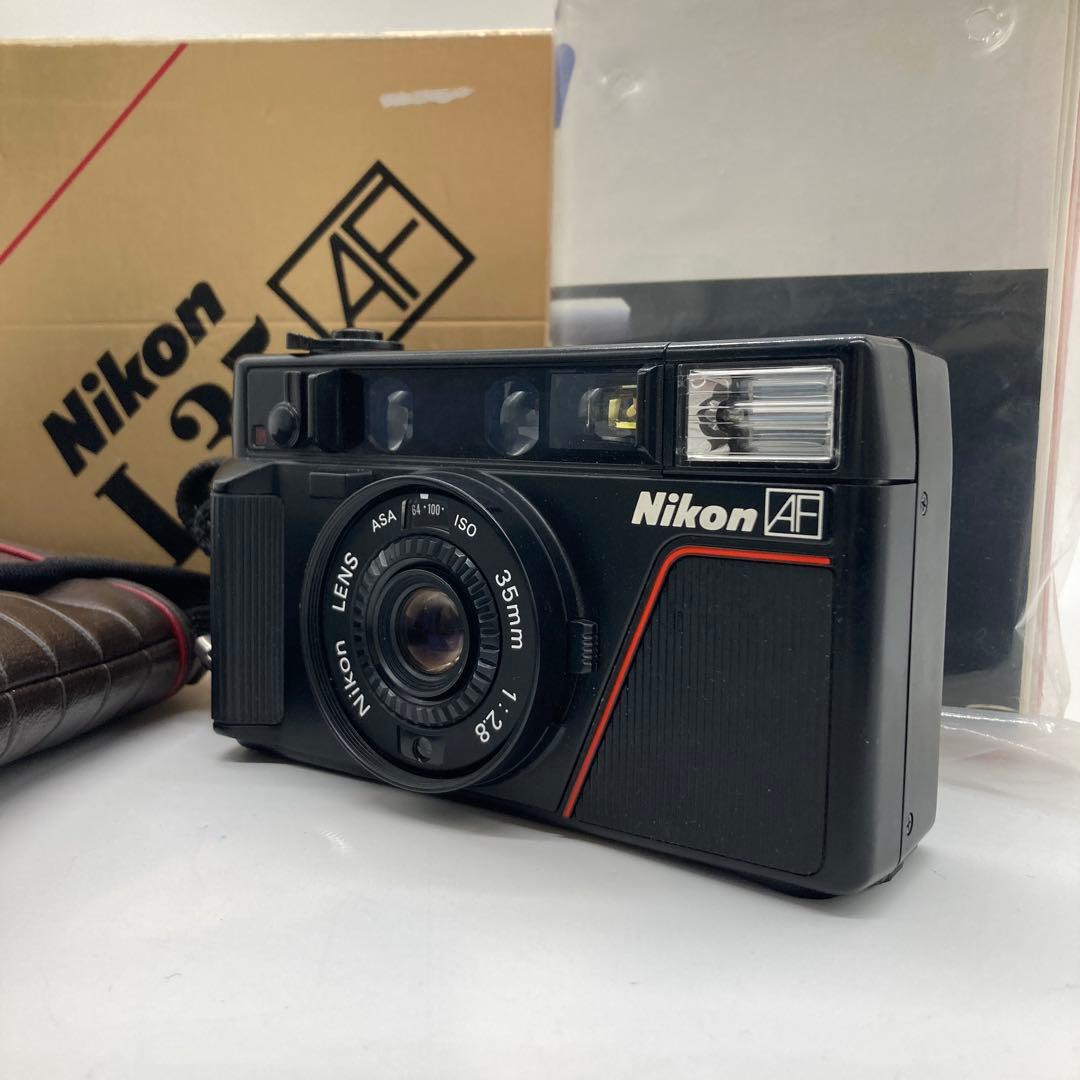 完動品Nikon ニコン L35 ピカイチ 35mm 1:2.8 ISO400