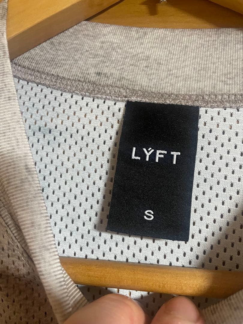LYFT グラフィックプリント Tシャツ Sサイズ　Lyft
