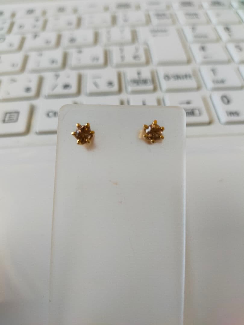 も*も様 K18 ゴールド　ブラウンダイヤモンドピアス 0.3ct