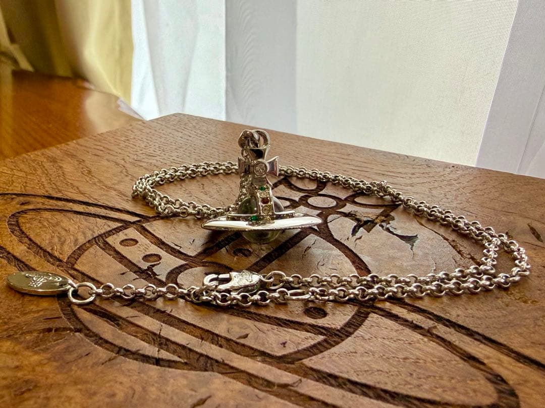 人気/現行 正規品 Vivienne Westwood タイニーオーブシルバー